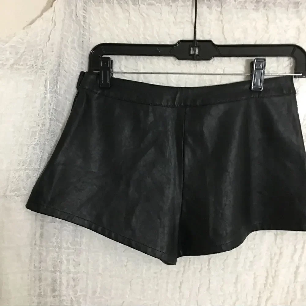 Victorias’ Secret Black Hot Boy Shorts Size XS